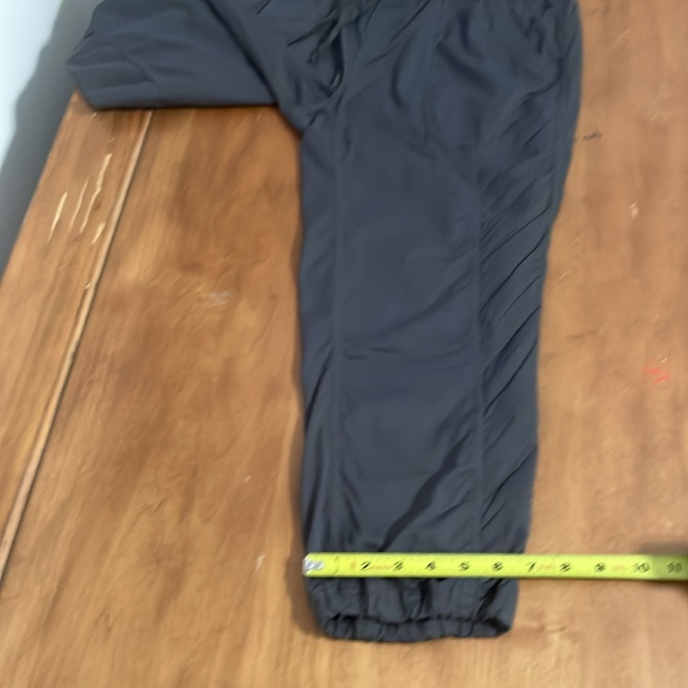 The North Face Nylon Capris Size Medium - Picture 7 of 14